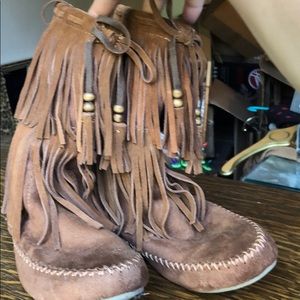 Fringe leather beaded moccasin boots
